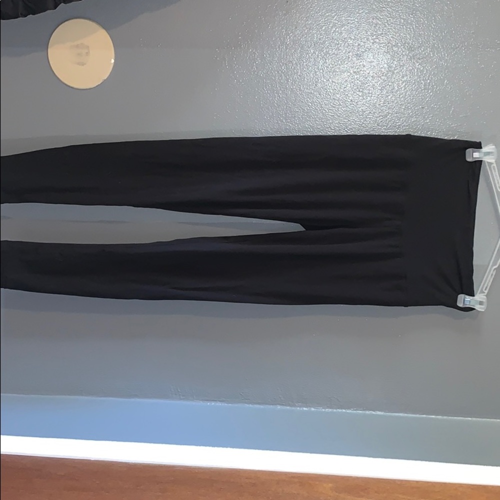 Set of 2 Fashion Nova leggings//lightly used